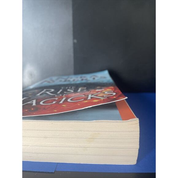 Chronicles of the One Ser.: The Rise of Magicks : Chronicles of the One, Book 3 - Picture 4 of 9